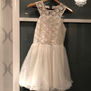 White Tull mini dress